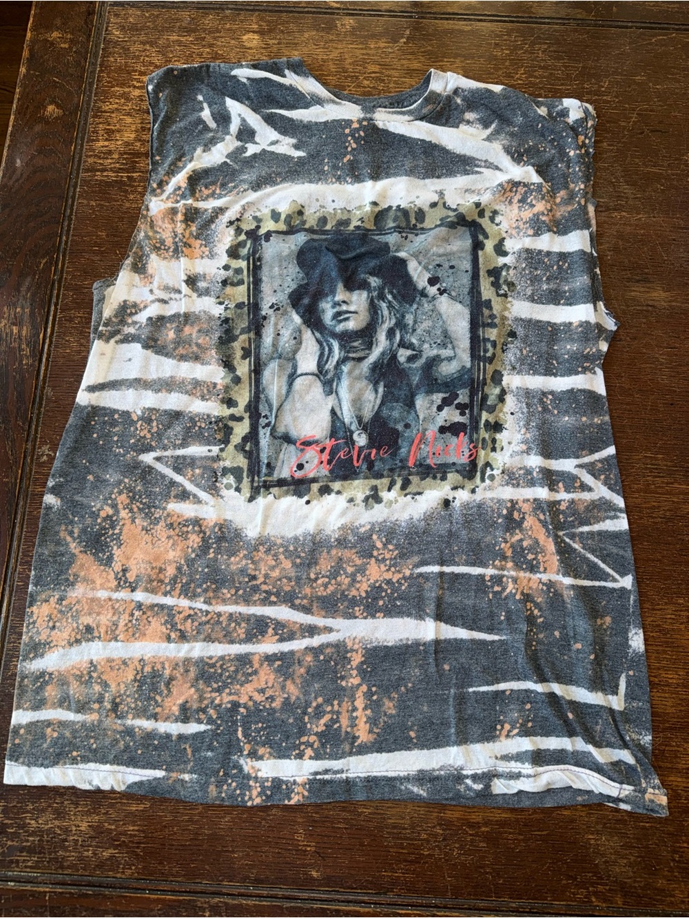 Vintage distressed bleached raw hem sleeveless Stevie Nicks Gildan t shirt large
